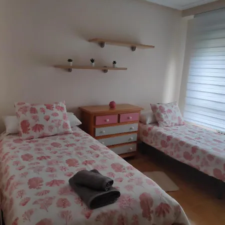 Amplio Con Todas Comodidades En * Oviedo